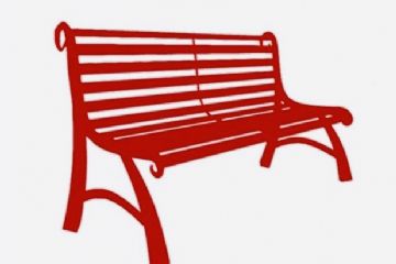 Una panchina rossa